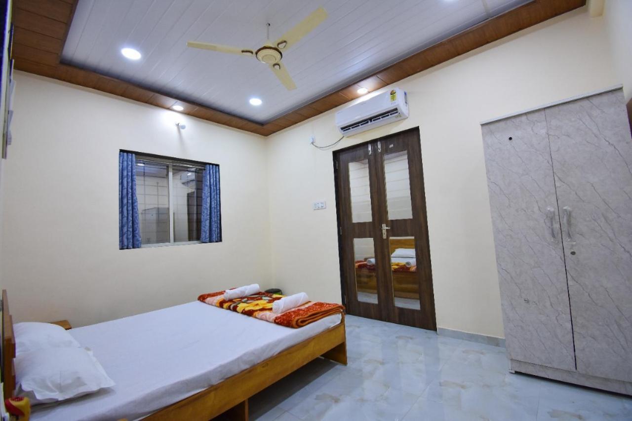 Prarthana 4Bhk Villa โลนาวาลา ภายนอก รูปภาพ