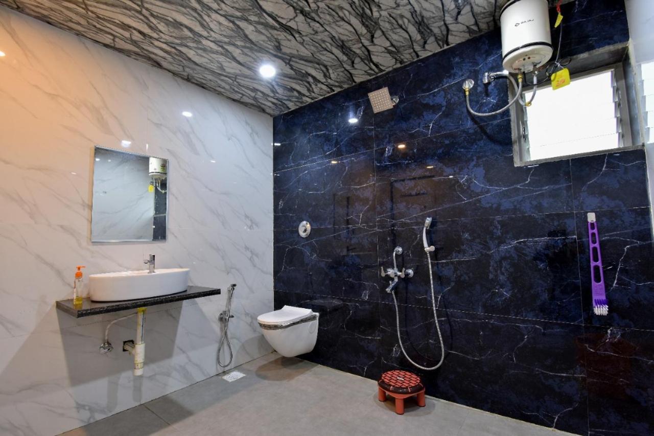 Prarthana 4Bhk Villa โลนาวาลา ภายนอก รูปภาพ
