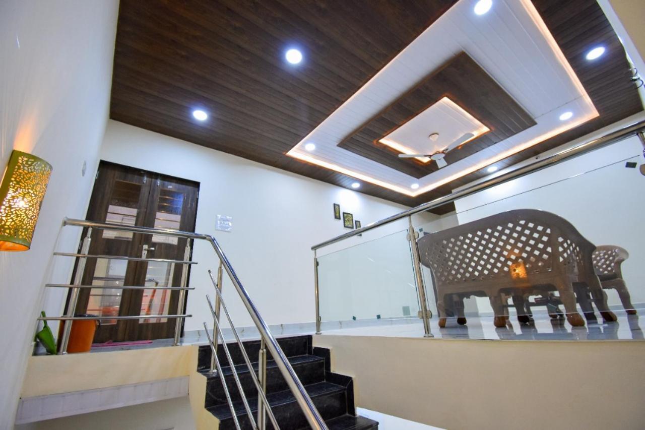 Prarthana 4Bhk Villa โลนาวาลา ภายนอก รูปภาพ