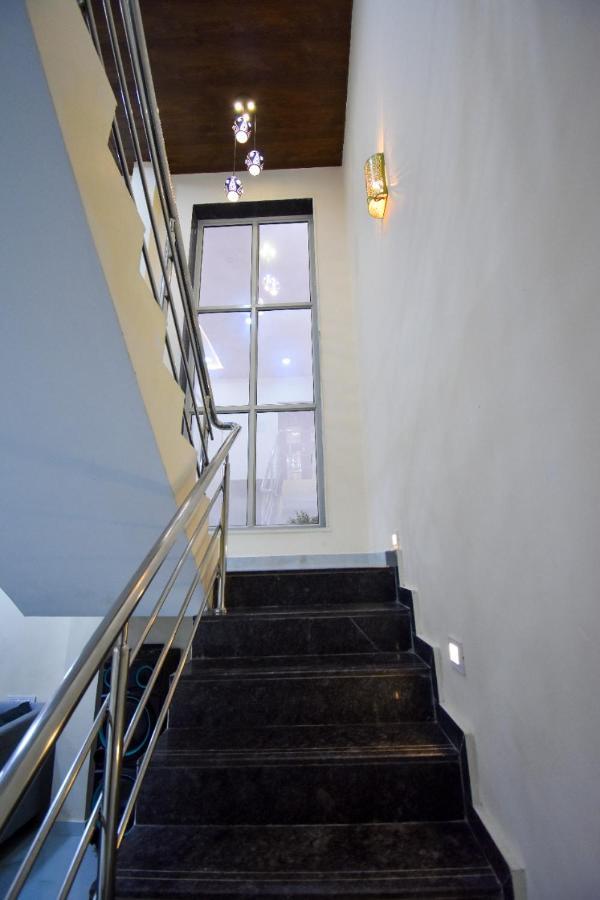 Prarthana 4Bhk Villa โลนาวาลา ภายนอก รูปภาพ
